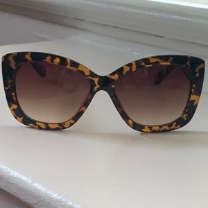 Tahari Tortoise Sunnies